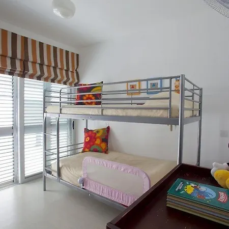 “beautiful Trident Beach Front Suite” * Paralimni